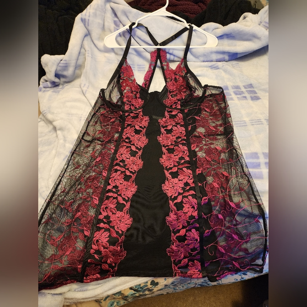 (EUC) Torrid Lace Chemise💕